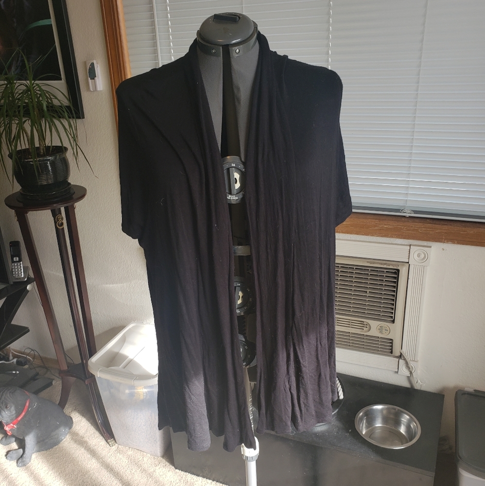 Short sleeve duster